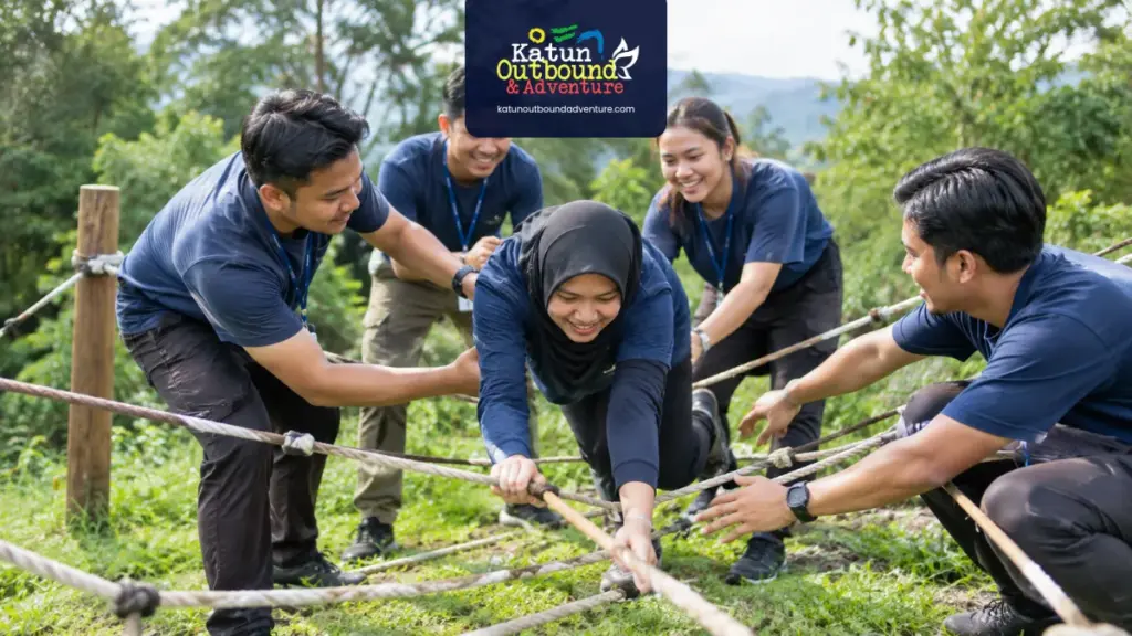 character building teamwork-outdoor-obstacle-challenge-indonesia
