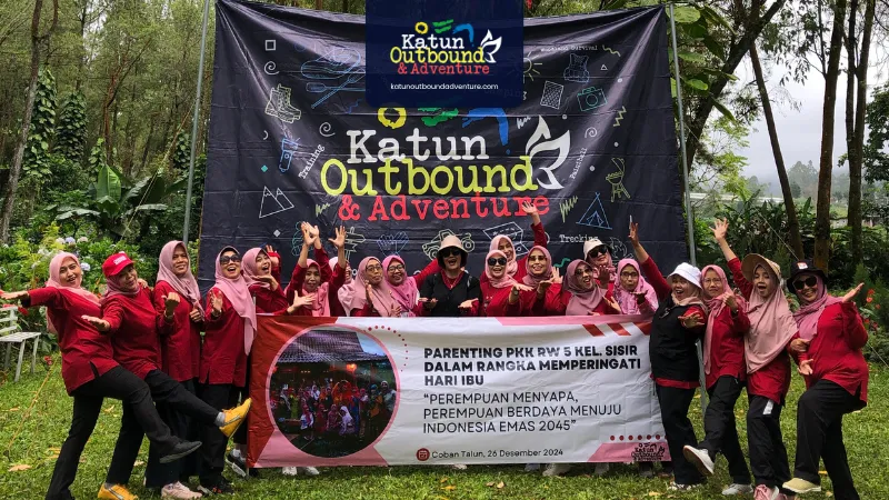 team building outbound perusahaan dengan fasilitator